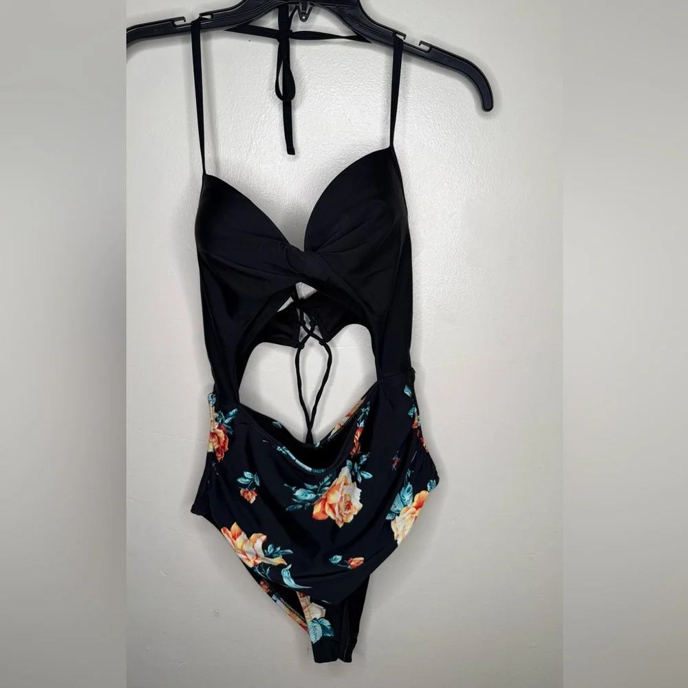 CUPSHE SWIM WEAR - Picture 2 of 6